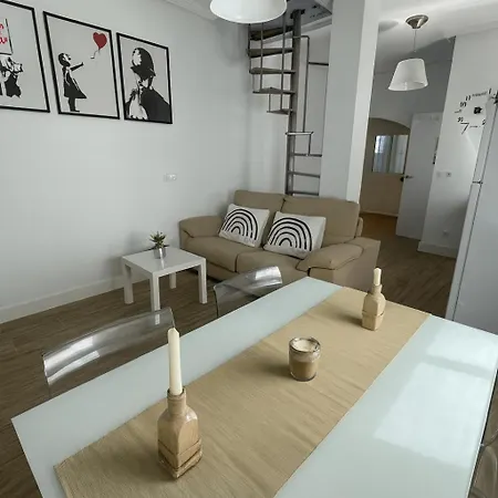 Apartamento Atico Duplex Con Terraza En Pleno Centro De Jerez *